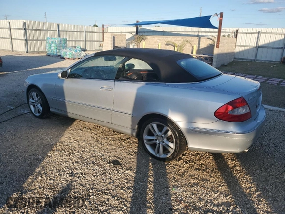 2007 Mercedes-Benz CLK 350 with VIN WDBTK56F67F226727, listed as a Copart auction lot 83053944 with 92,829 mi miles and Non Repairable. Bid and sale history available at DreamBid. Image 2.