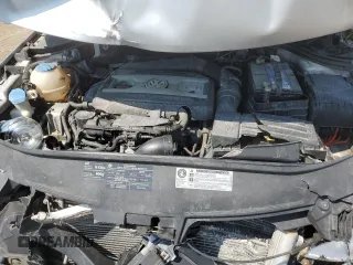 2010 Volkswagen Passat z VIN WVWTK9AN8AE164834, wystawiony jako Copart lot #63786954 z przebiegiem 196 179 mil mil oraz Szkody całkowita. Historia ofert i sprzedaży dostępna na DreamBid. Obrazek 11.