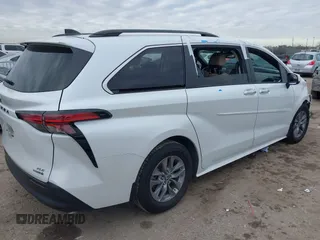 2022 Toyota Sienna XLE with VIN 5TDYRKEC5NS086739, listed as a IAAI auction lot 41277212 with 54,922 mi miles. Bid and sale history available at carsss.com. Image 4.