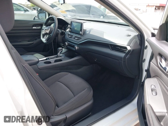 2020 Nissan Altima S with VIN 1N4BL4BV0LN312834, listed as a IAAI auction lot 41967103 with 85,002 mi miles and . Bid and sale history available at carsss.com. Image 5.