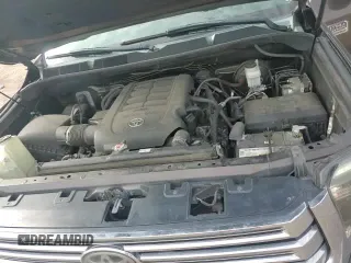 2019 Toyota Tundra SR5 с VIN 5TFAY5F14KX846541, выставлен на аукционе Copart как лот 64140305 с пробегом 118 152 миль миль и Списание • Salvage title. История ставок и продаж доступна на DreamBid. Изображение 13.