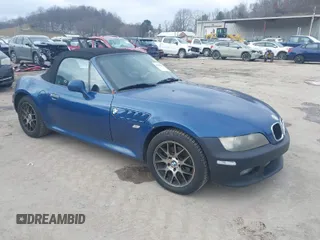 2001 BMW Z3 2.5 z VIN WBACN33421LM00105, wystawiony jako IAAI lot #40988627 z przebiegiem 146 852 mil mil oraz . Historia ofert i sprzedaży dostępna na DreamBid. Obrazek 1.