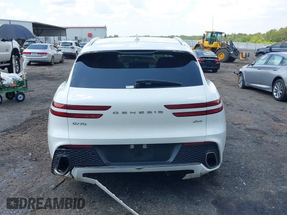 2025 Genesis GV70 2.5T with VIN KMUMADTB8SU213077, listed as a IAAI auction lot 42642854 with 13,762 mi miles and . Bid and sale history available at DreamBid. Image 15.