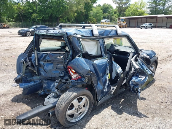 2009 MINI Hardtop with VIN WMWMF33509TU74290, listed as a IAAI auction lot 42538919 with 104,209 mi miles and . Bid and sale history available at DreamBid. Image 6.