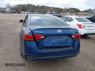 2021 Nissan Altima 2.5 S with VIN 1N4BL4BV0MN347133, listed as a IAAI auction lot 41728514 with 68,482 mi miles. Bid and sale history available at carsss.com. Image 16.