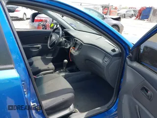 2008 Kia Rio LX with VIN KNADE123886374992, listed as a IAAI auction lot 42027536 with 129,916 mi miles and . Bid and sale history available at DreamBid. Image 5.