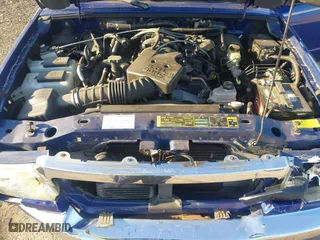2005 Ford Ranger XLT with VIN 1FTZR45E15PA26369, listed as a IAAI auction lot 41761682 with 115,128 mi miles. Bid and sale history available at carsss.com. Image 10.