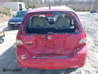 2007 Honda Fit with VIN JHMGD38427S015415, listed as a IAAI auction lot 41919284 with 131,701 mi miles. Bid and sale history available at carsss.com. Image 6.