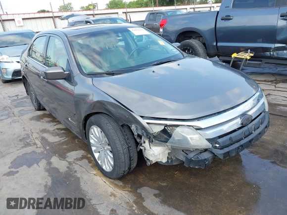 2010 Ford Fusion Hybrid with VIN 3FADP0L32AR342981, listed as a IAAI auction lot 42062235 with 287,126 mi miles. Bid and sale history available at carsss.com. Image 1.