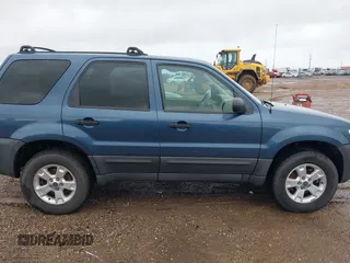2005 Ford Escape XLT z VIN 1FMYU931X5DA21790, wystawiony jako IAAI lot #42207801 z przebiegiem 188 531 mil mil oraz . Historia ofert i sprzedaży dostępna na DreamBid. Obrazek 13.