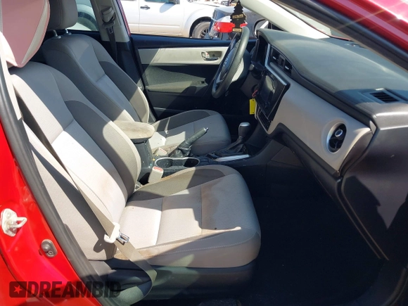 2018 Toyota Corolla L z VIN 2T1BURHE1JC011808, wystawiony jako IAAI lot #42289116 z przebiegiem 124 379 mil mil oraz . Historia ofert i sprzedaży dostępna na DreamBid. Obrazek 5.