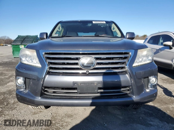 2013 Lexus LX 570 z VIN JTJHY7AX9D4126238, wystawiony jako Copart lot #43229375 z przebiegiem 183 285 mil mil oraz Czysty tytuł • Clean title. Historia ofert i sprzedaży dostępna na DreamBid. Obrazek 5.