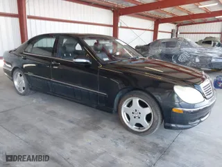 2002 Mercedes-Benz S-Class 4.3L with VIN WDBNG70J12A302086, listed as a IAAI auction lot 42025283 with 178,460 mi miles. Bid and sale history available at carsss.com. Image 1.