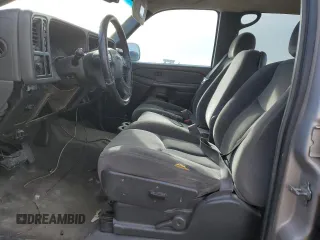 2005 GMC Sierra 1500HD SLT z VIN 1GTGK13U45F891332, wystawiony jako Copart lot #84940244 z przebiegiem 210 469 mil mil oraz Szkody całkowita. Historia ofert i sprzedaży dostępna na DreamBid. Obrazek 7.