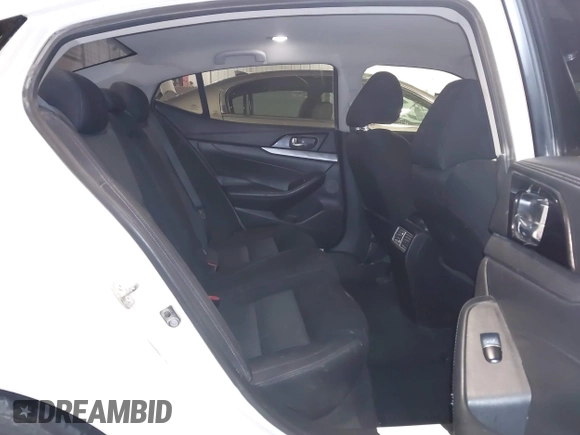 2016 Nissan Maxima SV with VIN 1N4AA6AP4GC418589, listed as a IAAI auction lot 41840085 with 115,842 mi miles and . Bid and sale history available at DreamBid. Image 8.