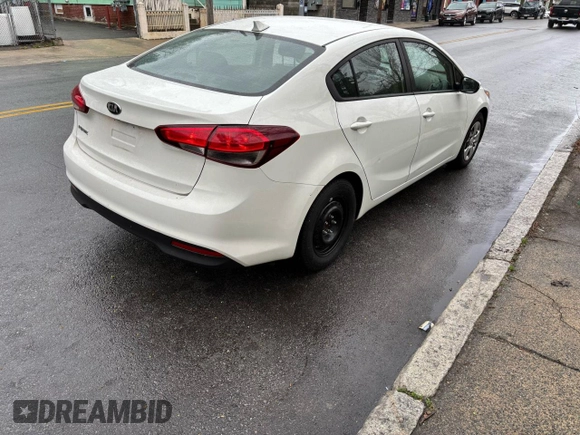 2018 Kia Forte LX with VIN 3KPFK4A78JE283327, listed as a Copart auction lot 55085965 with 124,338 mi miles and Clean Title. Bid and sale history available at carsss.com. Image 4.