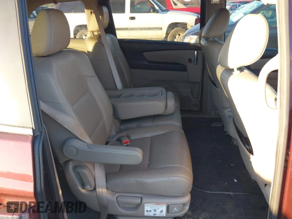 2017 Honda Odyssey EX-L with VIN 5FNRL5H62HB022308, listed as a IAAI auction lot 41213635 with 97,161 mi miles and . Bid and sale history available at DreamBid. Image 8.