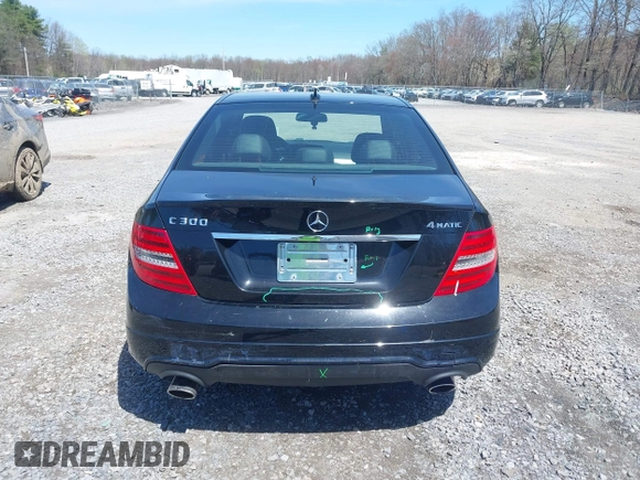 2014 Mercedes-Benz C 300 Sport with VIN WDDGF8AB3EG232950, listed as a IAAI auction lot 42137607 with 122,263 mi miles and . Bid and sale history available at DreamBid. Image 16.