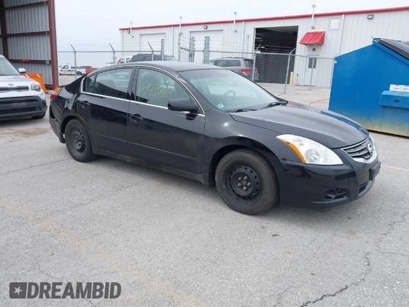 2012 Nissan Altima 2.5 S with VIN 1N4AL2AP5CN569748, listed as a IAAI auction lot 41939925 with 159,117 mi miles. Bid and sale history available at carsss.com. Image 1.