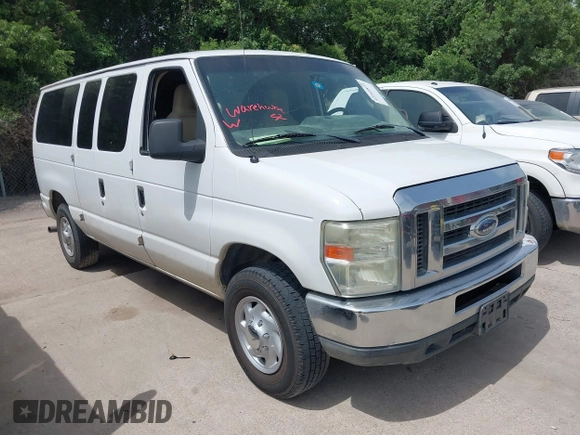 2010 Ford Econoline Passenger XL z VIN 1FBNE3BLXADA12591, wystawiony jako IAAI lot #42269872 z przebiegiem 374 820 mil mil oraz . Historia ofert i sprzedaży dostępna na DreamBid. Obrazek 1.