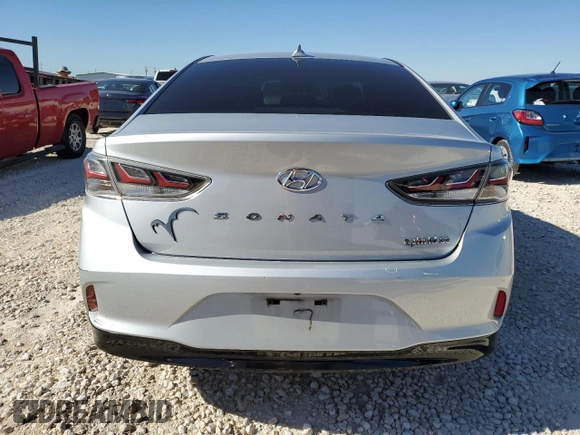 2018 Hyundai Sonata Hybrid SE with VIN KMHE24L33JA082441, listed as a Copart auction lot 81591774 with 83,634 mi miles and Salvage Title. Bid and sale history available at carsss.com. Image 6.
