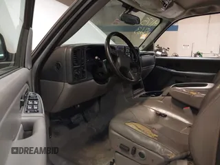 2004 GMC Yukon SLT with VIN 1GKEK13TX4J155865, listed as a IAAI auction lot 41758663 with 281,531 mi miles. Bid and sale history available at carsss.com. Image 5.