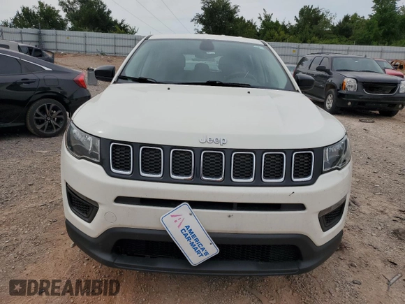 2018 Jeep Compass Sport z VIN 3C4NJCAB3JT123431, wystawiony jako Copart lot #63045144 z przebiegiem 118 849 mil mil oraz Szkoda całkowita • Salvage title. Historia ofert i sprzedaży dostępna na DreamBid. Obrazek 5.