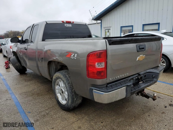 2007 Chevrolet Silverado 1500 LT w/1LT with VIN 2GCEK19J571607429, listed as a Copart auction lot 80849214 with 141,653 mi miles and Salvage Title. Bid and sale history available at carsss.com. Image 2.