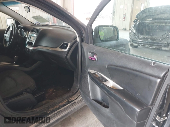 2014 Dodge Journey SXT z VIN 3C4PDCBG9ET270787, wystawiony jako IAAI lot #42269840 z przebiegiem 161 532 mil mil oraz . Historia ofert i sprzedaży dostępna na DreamBid. Obrazek 5.