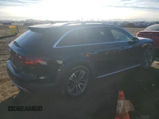 2018 Audi A4 allroad Premium Plus with VIN WA18NAF42JA205698, listed as a Copart auction lot 82285514 with 87,588 mi miles and Salvage Title. Bid and sale history available at carsss.com. Image 3.