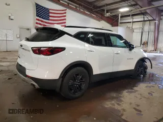 2022 Chevrolet Blazer LT z VIN 3GNKBJRS7NS145282, wystawiony jako Copart lot #43135975 z przebiegiem 28 368 mil mil oraz Szkoda całkowita • Salvage title. Historia ofert i sprzedaży dostępna na DreamBid. Obrazek 3.