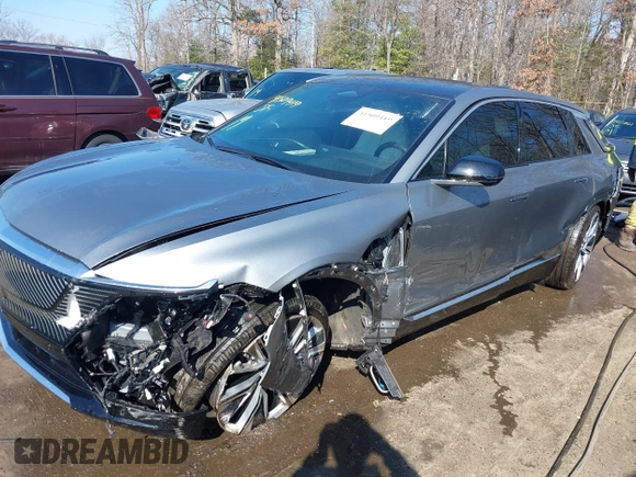 2024 Cadillac LYRIQ Luxury z VIN 1GYKPSRL3RZ107978, wystawiony jako IAAI lot #41509419 z przebiegiem 10 233 mil mil oraz . Historia ofert i sprzedaży dostępna na DreamBid. Obrazek 6.