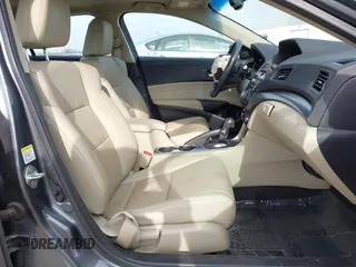2013 Acura ILX Hybrid Tech Pkg with VIN 19VDE3F70DE300703, listed as a IAAI auction lot 41836986 with 120,765 mi miles. Bid and sale history available at carsss.com. Image 5.