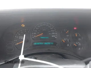 2003 Chevrolet Tahoe LS с VIN 1GNEC13VX3R280897, выставлен на аукционе IAAI как лот 42160188 с пробегом 208 742 миль миль и . История ставок и продаж доступна на DreamBid. Изображение 7.