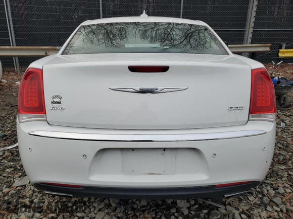 2015 Chrysler 300 Limited with VIN 2C3CCARG2FH849419, listed as a Copart auction lot 86607224 with 64,724 mi miles and Salvage Title. Bid and sale history available at carsss.com. Image 6.