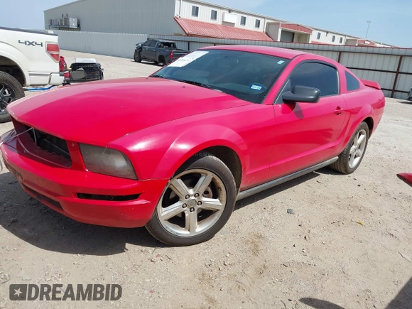 2008 Ford Mustang Deluxe z VIN 1ZVHT80N585139220, wystawiony jako IAAI lot #42260294 z przebiegiem 159 959 mil mil oraz . Historia ofert i sprzedaży dostępna na DreamBid. Obrazek 2.