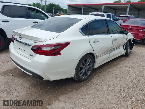 2018 Nissan Altima SV with VIN 1N4AL3AP7JC276268, listed as a IAAI auction lot 42166837 with 95,158 mi miles and . Bid and sale history available at carsss.com. Image 4.
