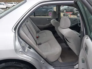 2001 Honda Accord LX z VIN 1HGCG56491A098359, wystawiony jako IAAI lot #42021768 z przebiegiem 122 121 mil mil oraz . Historia ofert i sprzedaży dostępna na DreamBid. Obrazek 8.