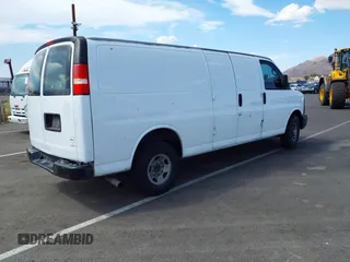 2011 Chevrolet Express Cargo z VIN 1GCWGGCA1B1157360, wystawiony jako IAAI lot #42344777 z przebiegiem 338 960 mil mil oraz . Historia ofert i sprzedaży dostępna na DreamBid. Obrazek 4.