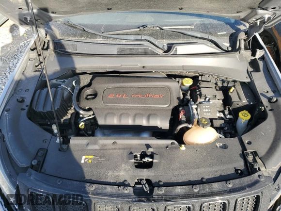 2018 Jeep Compass Latitude with VIN 3C4NJCBB5JT408159, listed as a Copart auction lot 49064805 with 82,730 mi miles and Salvage Title. Bid and sale history available at carsss.com. Image 11.