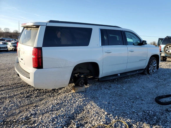 2018 Chevrolet Suburban LT with VIN 1GNSKHKC4JR197834, listed as a Copart auction lot 81198613 with 92,960 mi miles and Salvage Title. Bid and sale history available at carsss.com. Image 3.