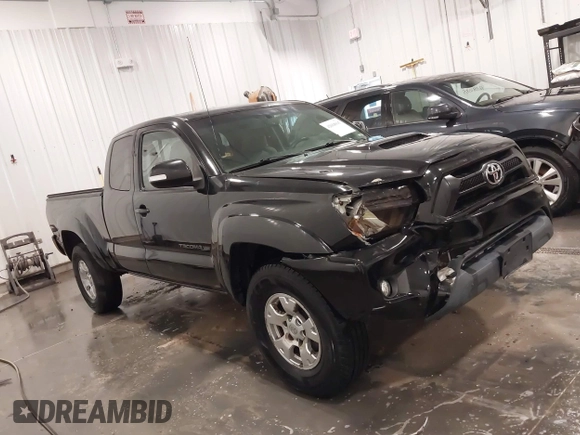 2013 Toyota Tacoma with VIN 5TFUU4EN4DX076111, listed as a IAAI auction lot 42068015 with 152,837 mi miles and . Bid and sale history available at DreamBid. Image 14.