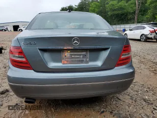 2012 Mercedes-Benz C 250 Sport z VIN WDDGF4HB7CA598084, wystawiony jako Copart lot #57668635 z przebiegiem Nie podano mil oraz Szkoda całkowita • Salvage title. Historia ofert i sprzedaży dostępna na DreamBid. Obrazek 6.