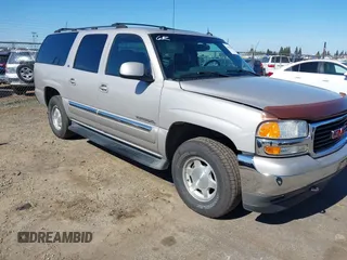 2005 GMC Yukon XL SLT with VIN 1GKFK16Z75J185959, listed as a IAAI auction lot 41679673 with 275,667 mi miles. Bid and sale history available at carsss.com. Image 1.