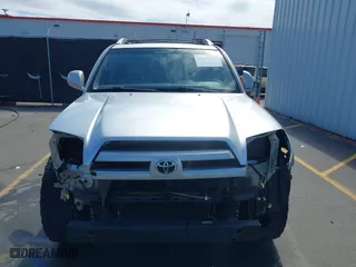 2004 Toyota 4Runner Limited with VIN JTEBU17R140028723, listed as a IAAI auction lot 41796740 with 281,291 mi miles. Bid and sale history available at carsss.com. Image 13.