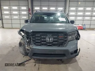 2022 Honda Passport TrailSport with VIN 5FNYF8H68NB003147, listed as a IAAI auction lot 41269006 with 61,026 mi miles and . Bid and sale history available at DreamBid. Image 13.
