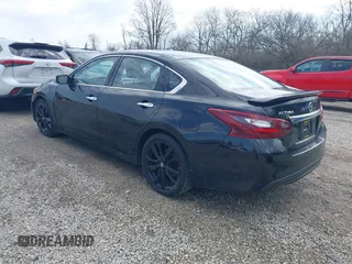2017 Nissan Altima S z VIN 1N4AL3AP5HC258846, wystawiony jako IAAI lot #41902833 z przebiegiem 114 410 mil mil oraz . Historia ofert i sprzedaży dostępna na DreamBid. Obrazek 3.