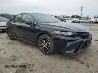 2022 Toyota Camry SE with VIN 4T1G11AK0NU649052, listed as a Copart auction lot 48349785 with 39,476 mi miles and Salvage Title. Bid and sale history available at DreamBid. Image 4.