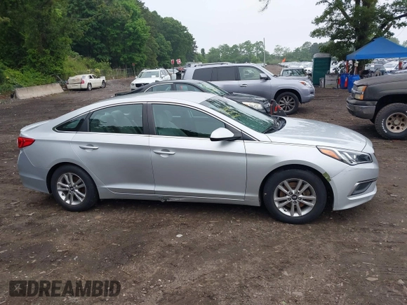 2016 Hyundai Sonata SE с VIN 5NPE24AF7GH377089, выставлен на аукционе IAAI как лот 42467798 с пробегом 149 652 миль миль и . История ставок и продаж доступна на DreamBid. Изображение 13.