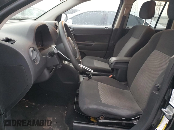 2011 Jeep Compass Latitude with VIN 1J4NT1FB2BD208396, listed as a Copart auction lot 85683924 with 132,603 mi miles and Salvage Title. Bid and sale history available at carsss.com. Image 7.